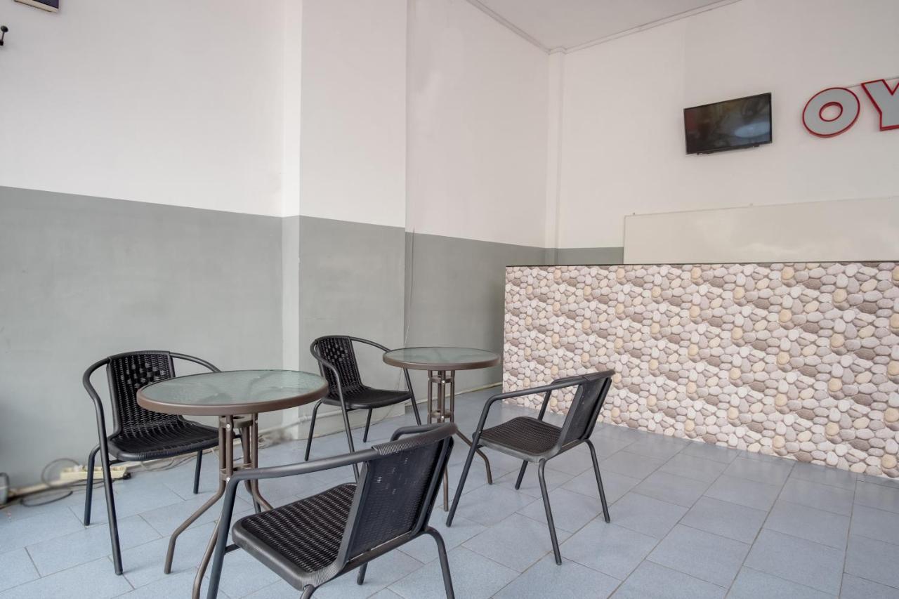 Oyo 447 Hutasimo Residence Medan Ngoại thất bức ảnh