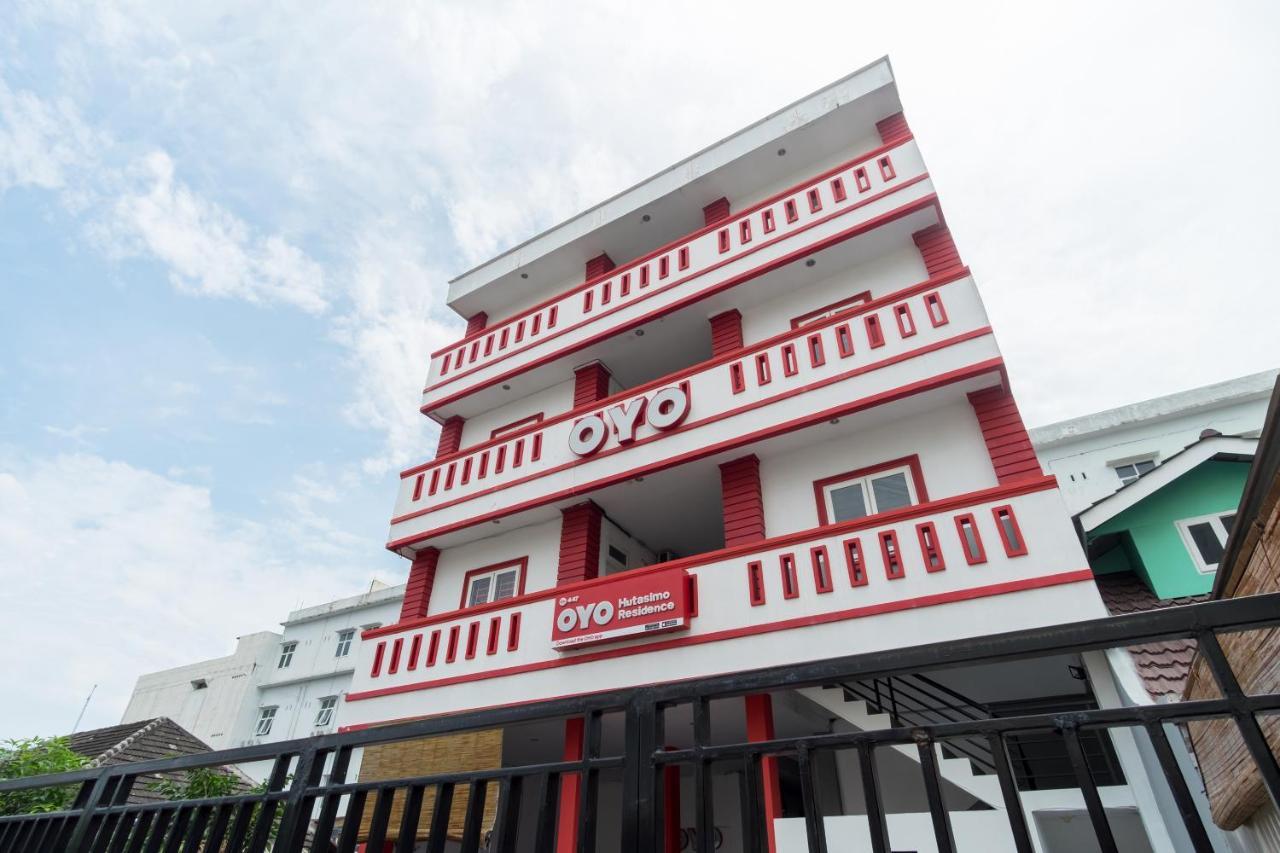 Oyo 447 Hutasimo Residence Medan Ngoại thất bức ảnh
