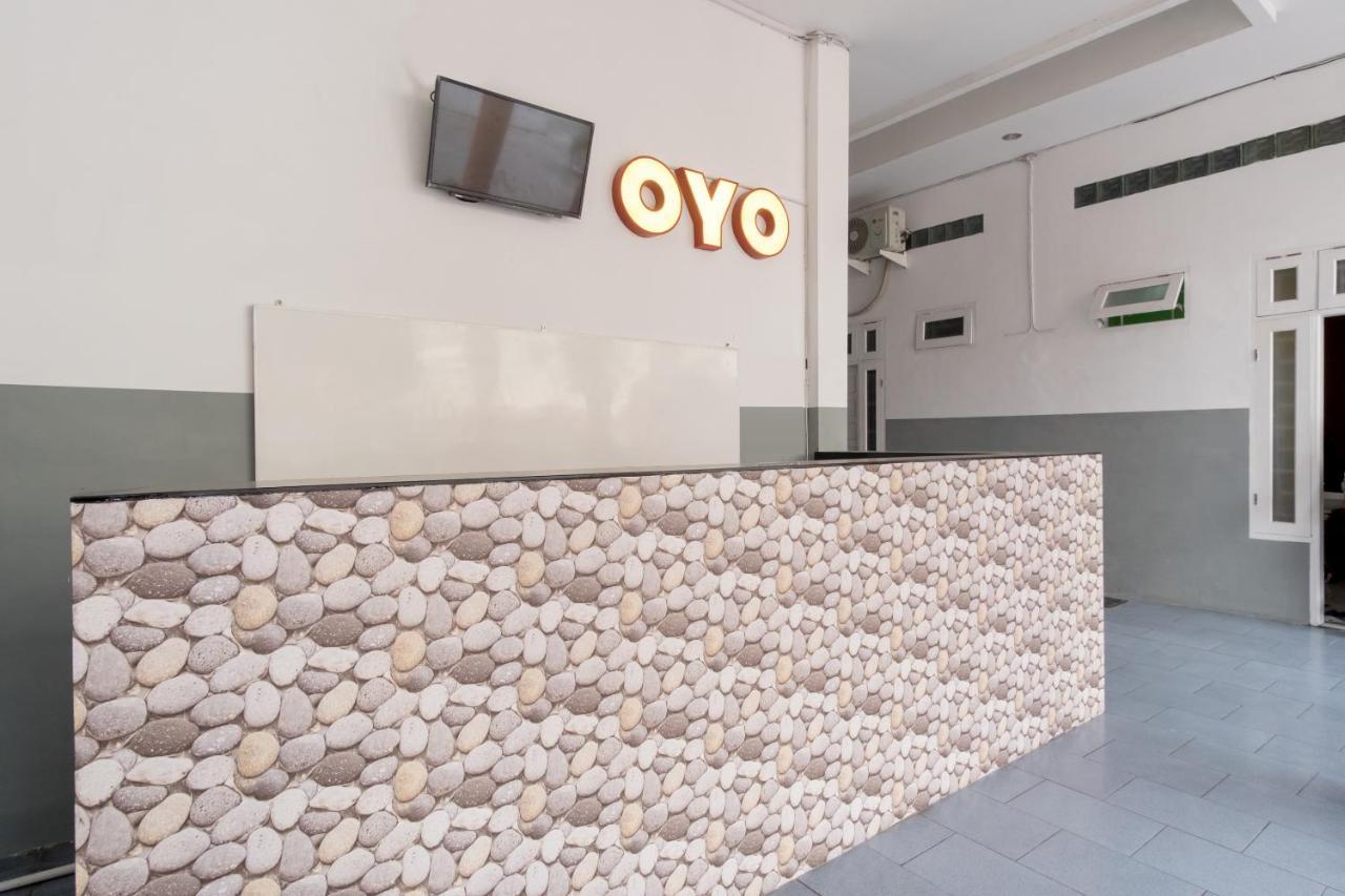 Oyo 447 Hutasimo Residence Medan Ngoại thất bức ảnh