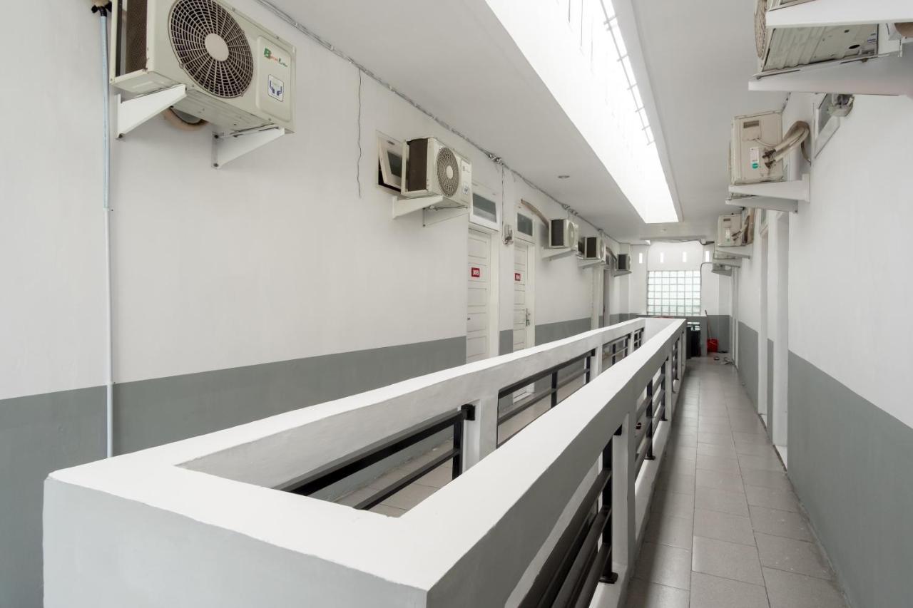 Oyo 447 Hutasimo Residence Medan Ngoại thất bức ảnh