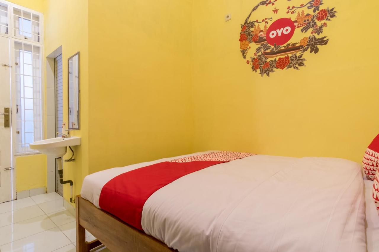 Oyo 447 Hutasimo Residence Medan Ngoại thất bức ảnh