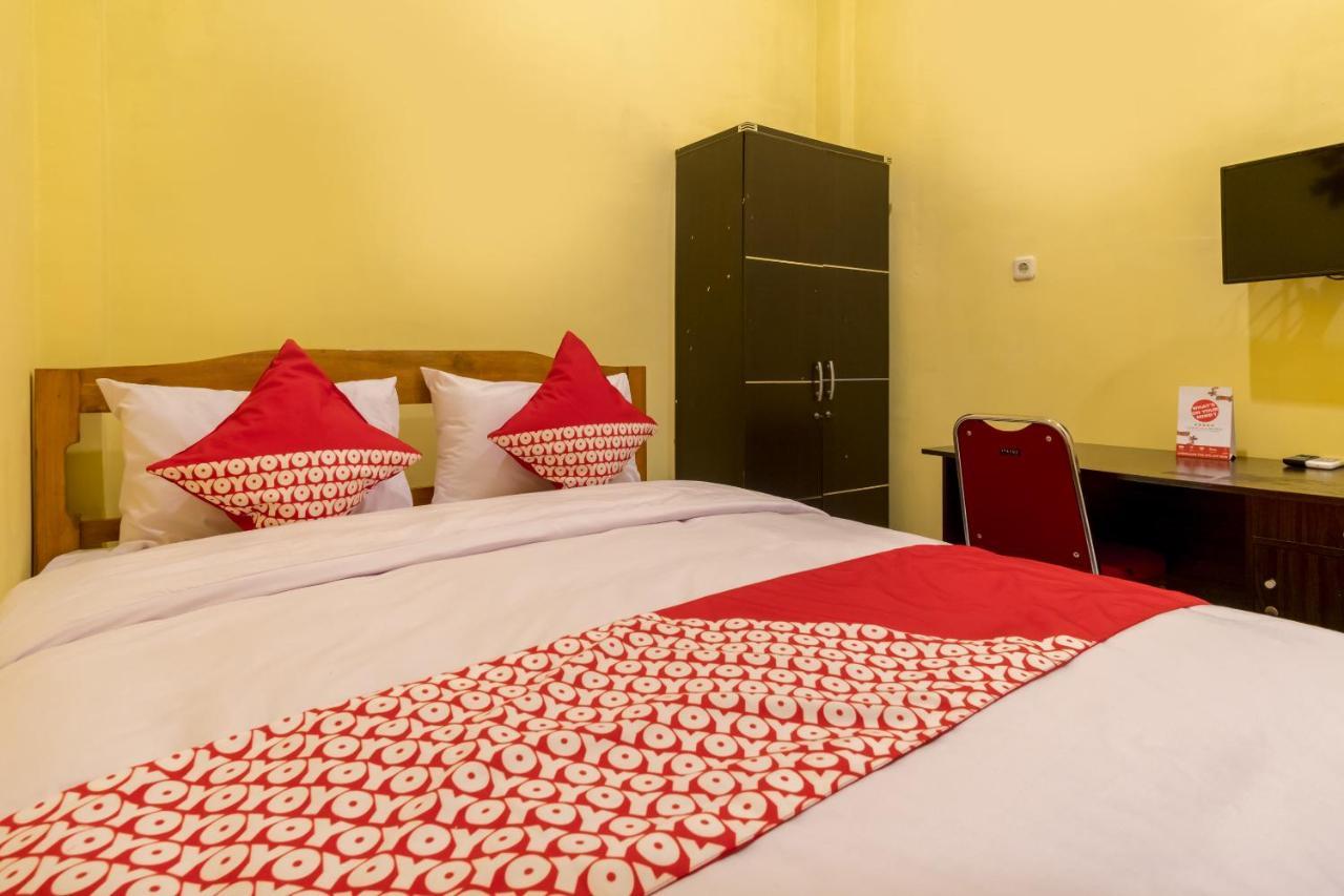 Oyo 447 Hutasimo Residence Medan Ngoại thất bức ảnh