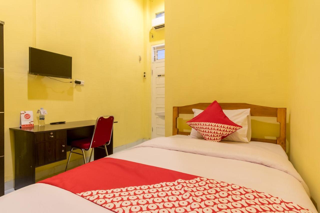 Oyo 447 Hutasimo Residence Medan Ngoại thất bức ảnh