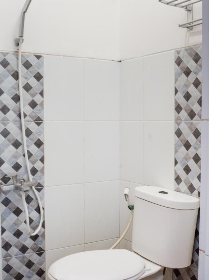 Oyo 447 Hutasimo Residence Medan Ngoại thất bức ảnh